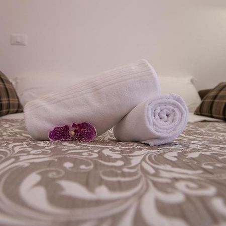 Joyce Luxury Suite โมโนโปลี ภายนอก รูปภาพ