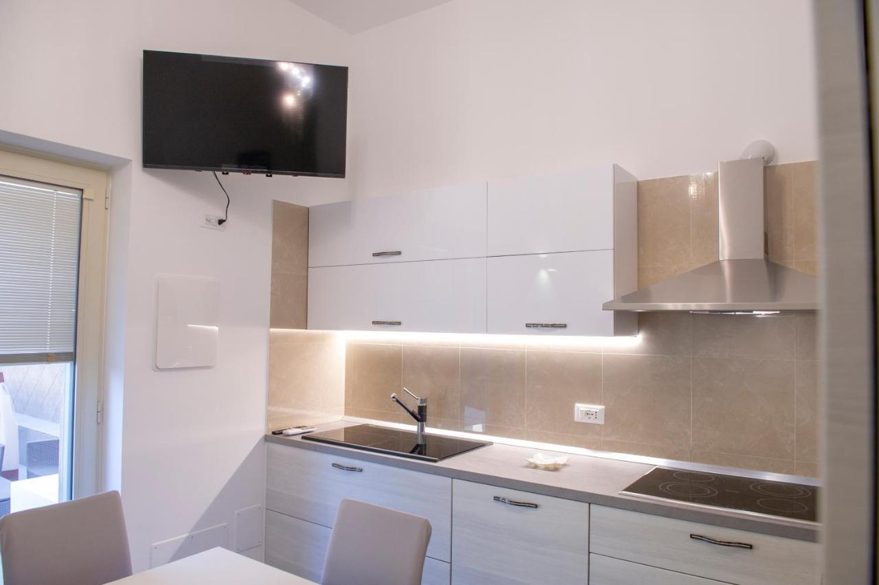 Joyce Luxury Suite โมโนโปลี ภายนอก รูปภาพ